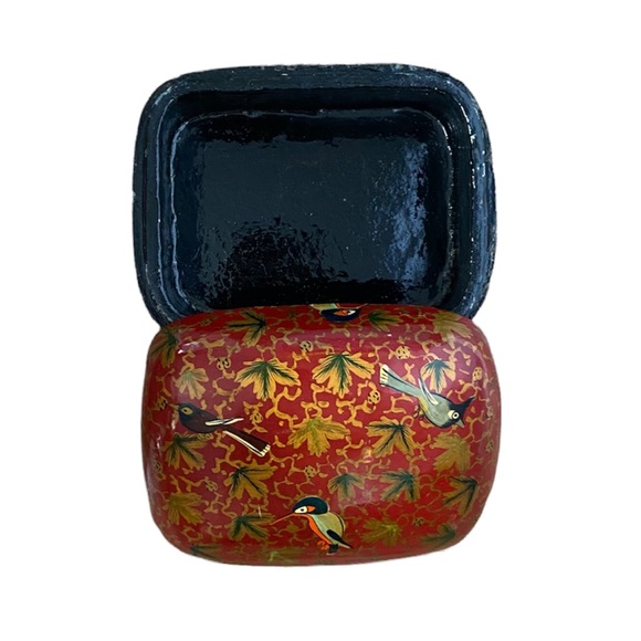 Vintage Handmade in India FETCO Laquer Paper Mache Trinket Box - Picture 3 of 5